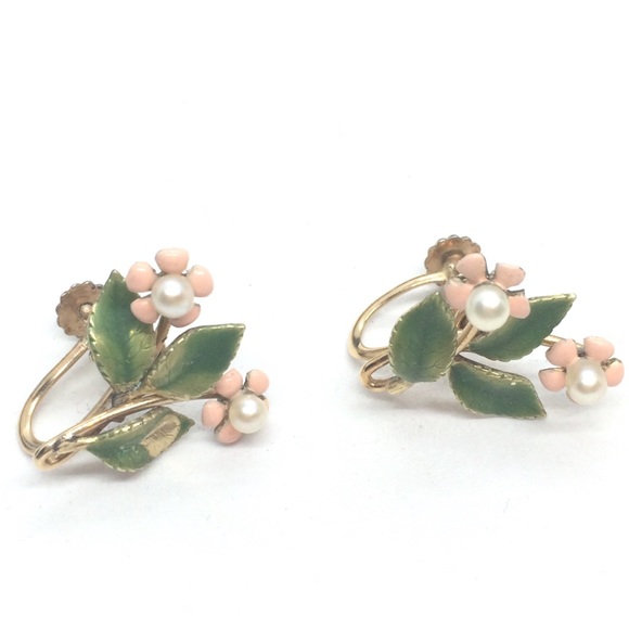 !!SOLD!! VINTAGE KREMENTZ DAUX PEARL PAINTED FLOWER SCREWBACK EARRINGS - Picture 12 of 15